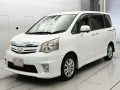 2011 Toyota Noah