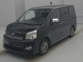 2013 Toyota Voxy