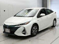 2019 Toyota Prius PHV