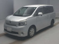 2007 Toyota Voxy
