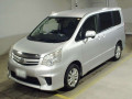 2011 Toyota Noah