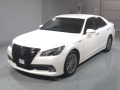 2014 Toyota Crown Hybrid