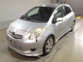 2005 Toyota Vitz