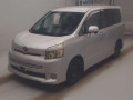 2009 Toyota Voxy