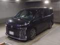 2022 Toyota Voxy