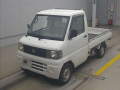2005 Nissan Clipper Truck