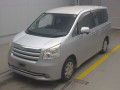 2010 Toyota Noah