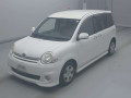 2006 Toyota Sienta