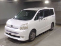 2009 Toyota Voxy