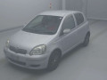 2004 Toyota Vitz