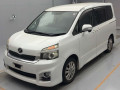 2010 Toyota Voxy