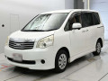 2010 Toyota Noah