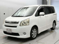 2007 Toyota Noah