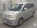 2006 Toyota Noah
