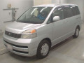 2003 Toyota Voxy