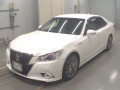 2013 Toyota Crown Hybrid