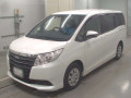 2014 Toyota Noah