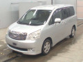 2013 Toyota Noah