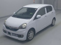 2013 Daihatsu Mira e:S