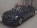 2013 Toyota Crown Hybrid