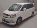 2009 Toyota Noah