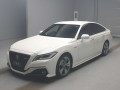 2019 Toyota Crown Hybrid
