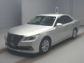 2013 Toyota Crown Hybrid