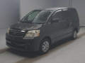 2005 Toyota Noah