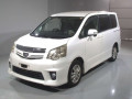 2010 Toyota Noah