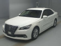 2013 Toyota Crown Hybrid