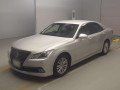 2013 Toyota Crown Hybrid