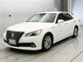 2013 Toyota Crown Hybrid