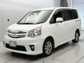 2011 Toyota Noah