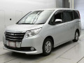 2016 Toyota Noah