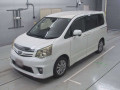 2013 Toyota Noah