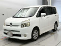 2008 Toyota Voxy