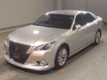2013 Toyota Crown