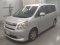 2009 Toyota Noah