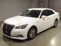 2015 Toyota Crown Hybrid