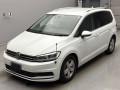 2017 Volkswagen Golf Touran