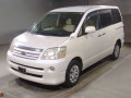 2006 Toyota Noah