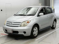 2004 Toyota IST