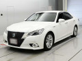2013 Toyota Crown Hybrid