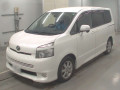 2007 Toyota Voxy