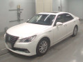 2015 Toyota Crown Hybrid