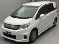 2013 Honda Freed spike hybrid