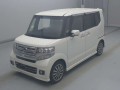 2017 Honda N-BOX CUSTOM