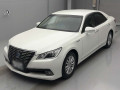 2014 Toyota Crown Hybrid
