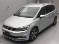 2019 Volkswagen Golf Touran