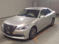 2013 Toyota Crown Hybrid